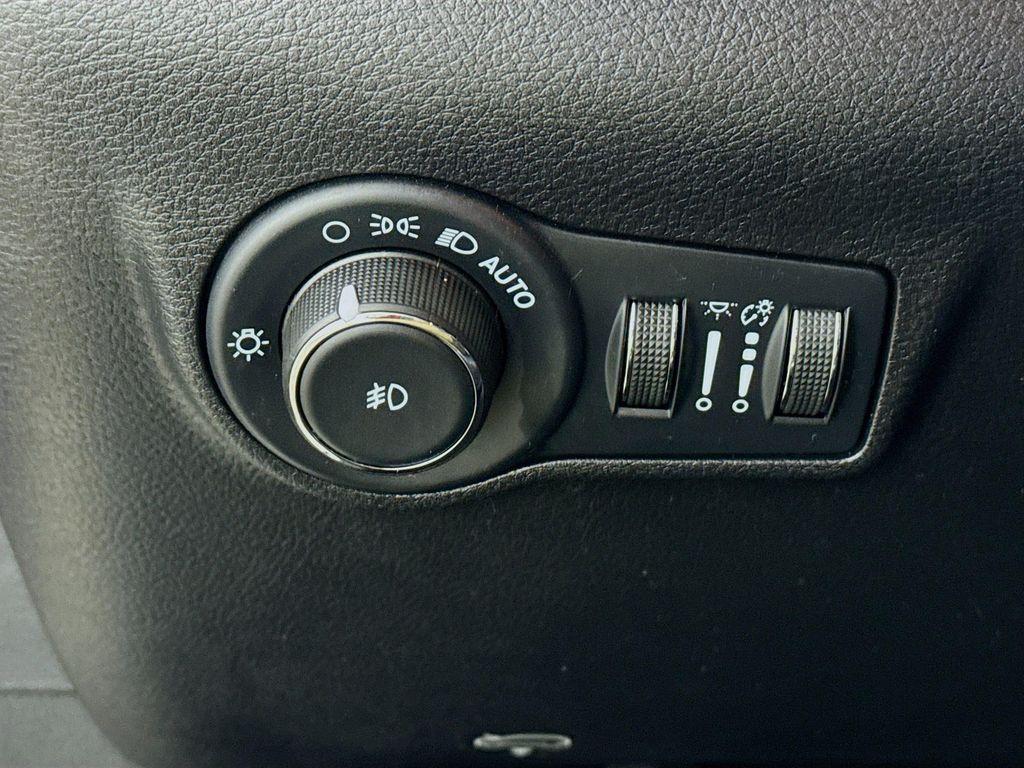 used 2022 Jeep Compass car, priced at $20,490