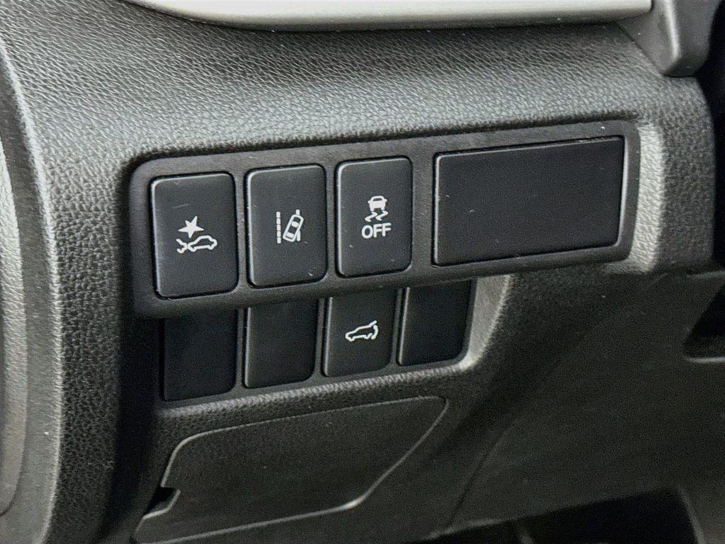 used 2024 Mitsubishi Eclipse Cross car, priced at $19,874
