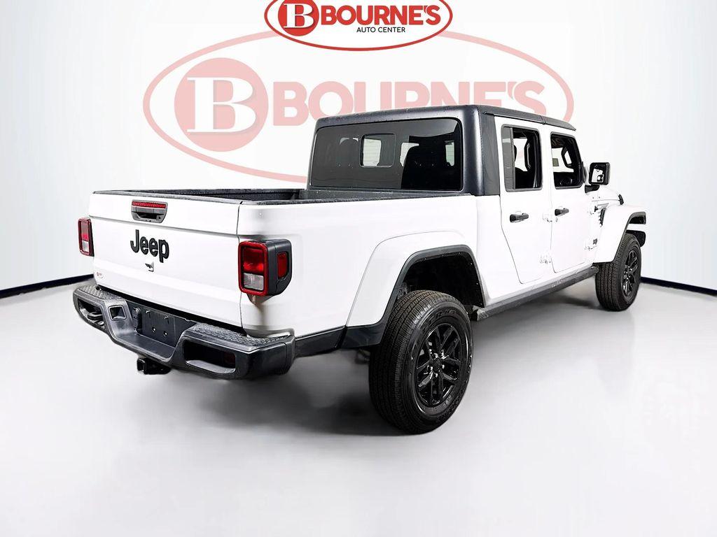 used 2022 Jeep Gladiator car, priced at $29,290