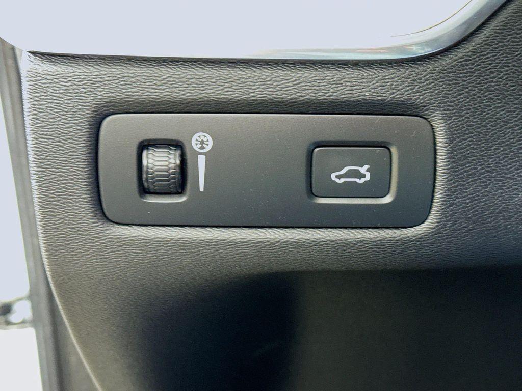 used 2020 Volvo XC60 car, priced at $22,990