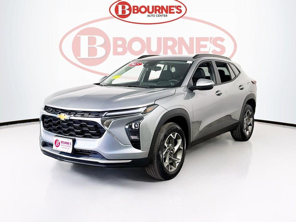 used 2025 Chevrolet Trax car, priced at $21,490