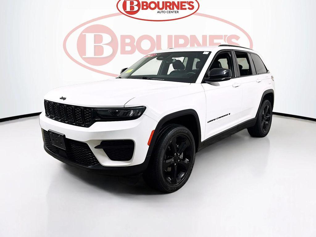 used 2022 Jeep Grand Cherokee car, priced at $26,290