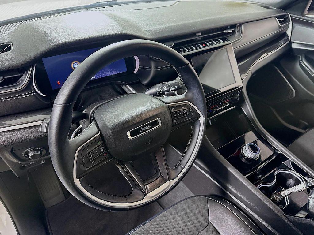 used 2022 Jeep Grand Cherokee car, priced at $26,290