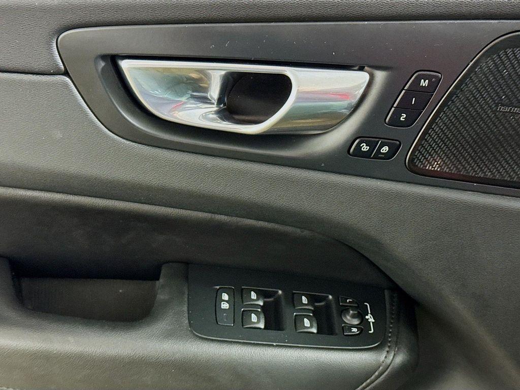 used 2023 Volvo XC60 car, priced at $32,990