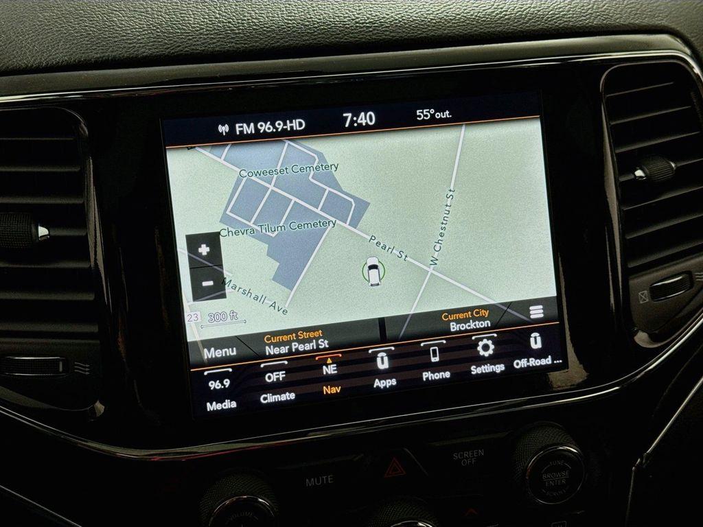 used 2022 Jeep Grand Cherokee car, priced at $27,574