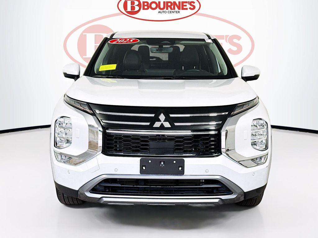 used 2025 Mitsubishi Outlander car, priced at $25,574