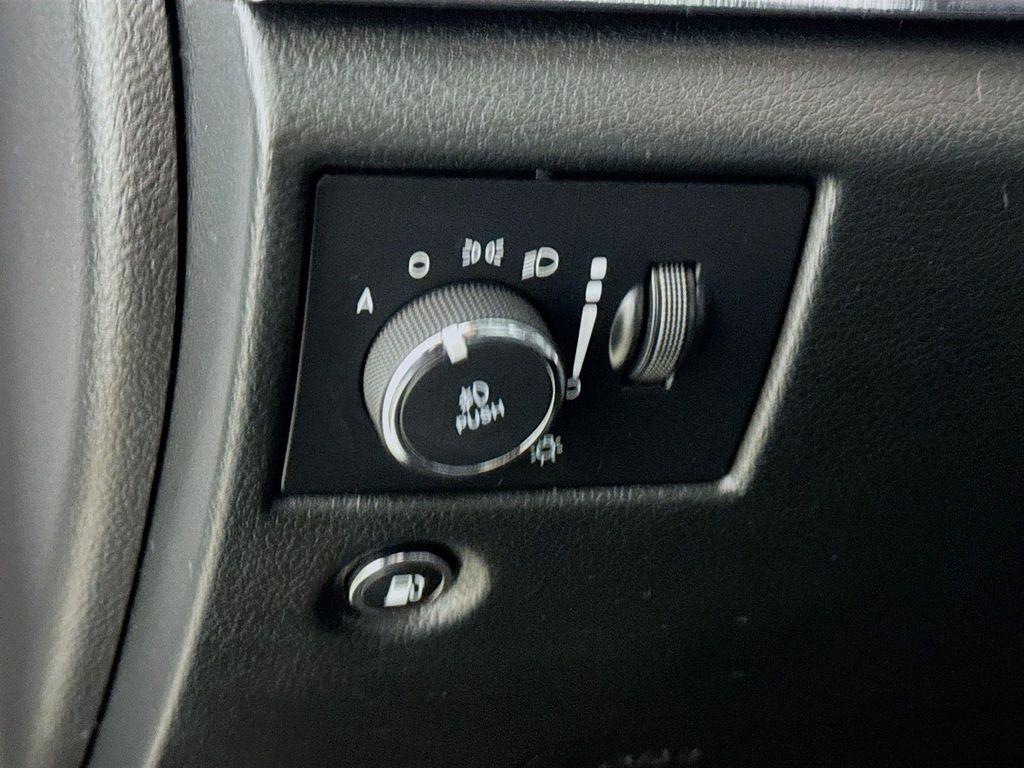 used 2022 Jeep Grand Cherokee car, priced at $24,790
