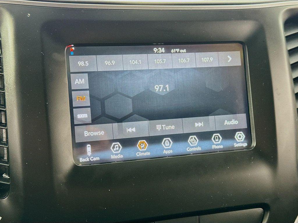 used 2019 Jeep Cherokee car, priced at $10,990