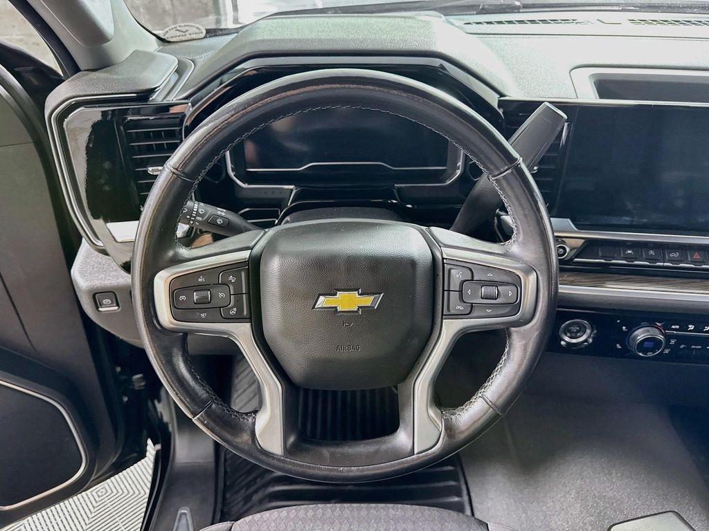 used 2022 Chevrolet Silverado 1500 car, priced at $34,574