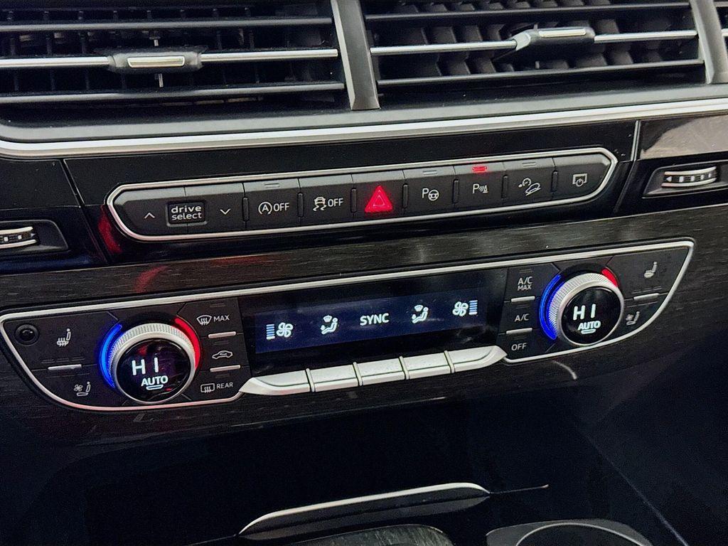 used 2019 Audi Q7 car, priced at $20,990