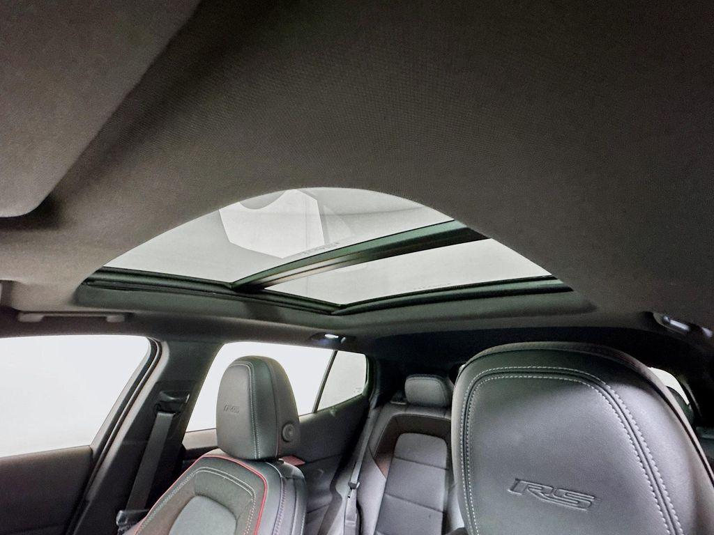 used 2025 Chevrolet Equinox EV car, priced at $29,490