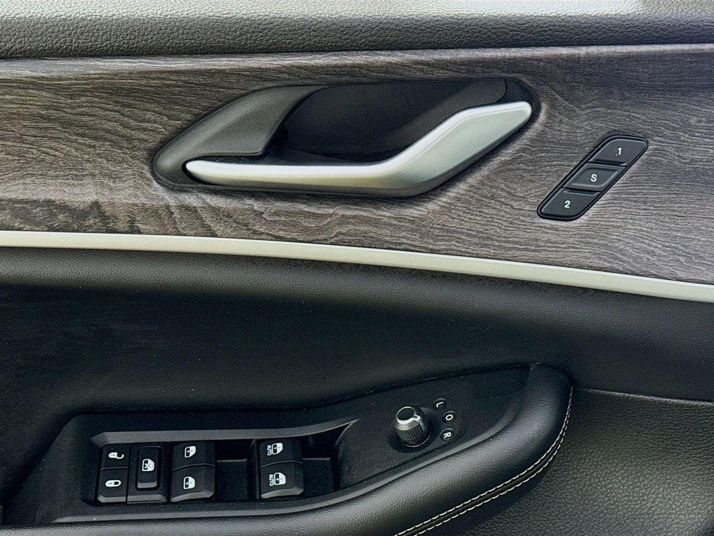 used 2023 Jeep Grand Cherokee 4xe car, priced at $22,990