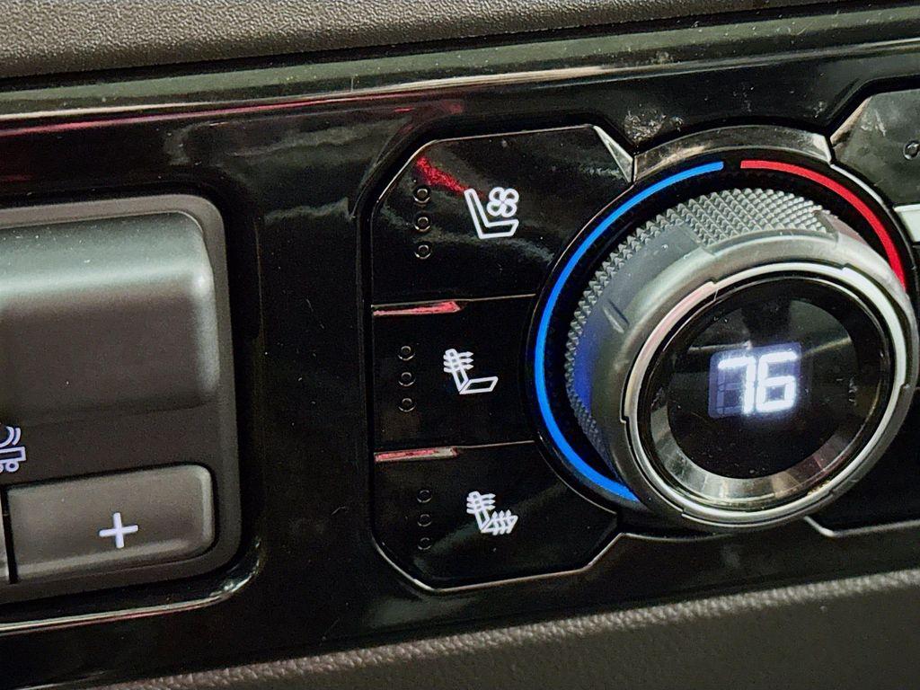 used 2022 Chevrolet Silverado 1500 car, priced at $41,990