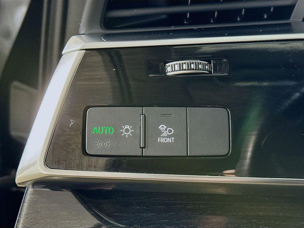 used 2022 Audi Q7 car, priced at $35,490