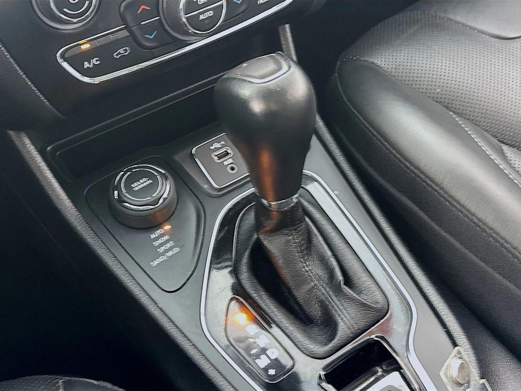 used 2021 Jeep Cherokee car, priced at $21,190