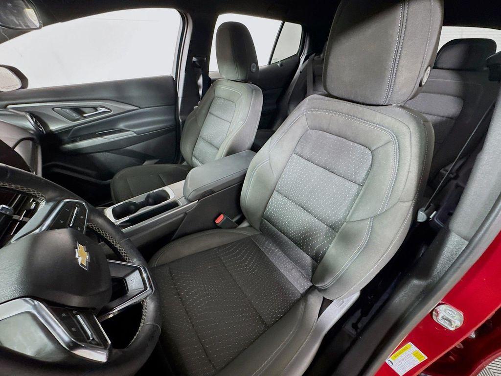 used 2025 Chevrolet Equinox EV car, priced at $23,590