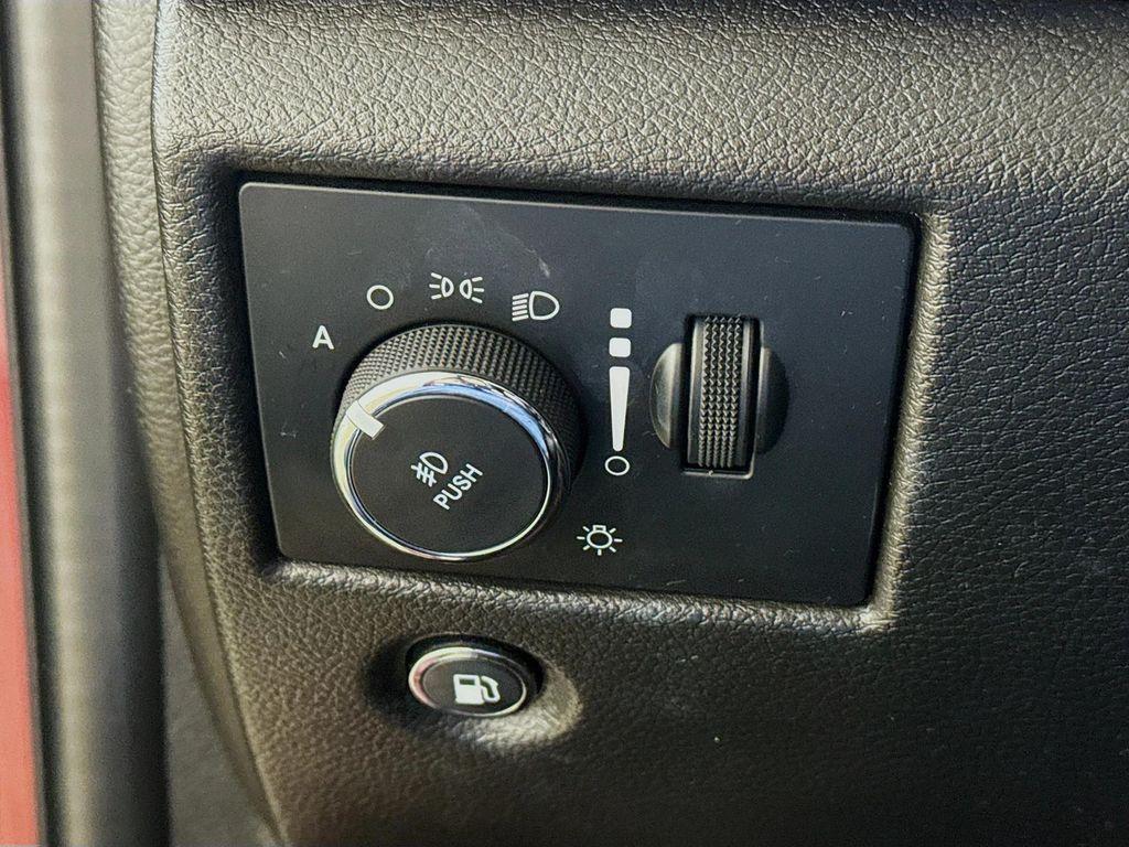 used 2021 Jeep Grand Cherokee car, priced at $22,290