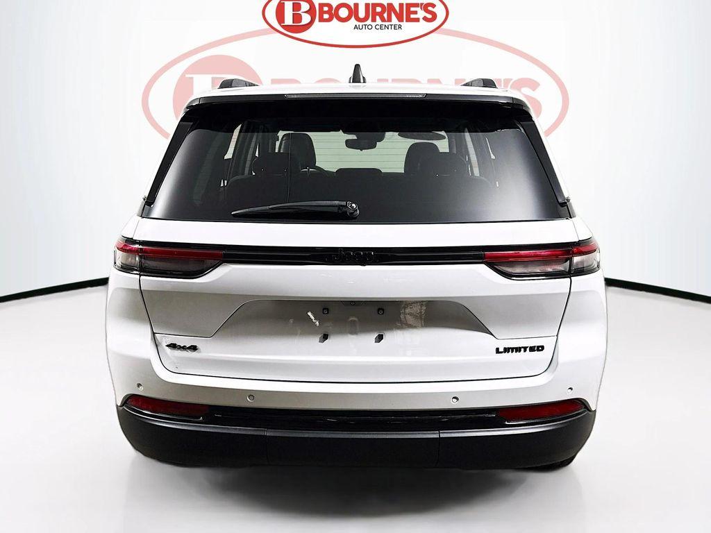 used 2023 Jeep Grand Cherokee car, priced at $29,990