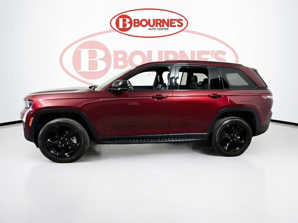 used 2024 Jeep Grand Cherokee car, priced at $30,990