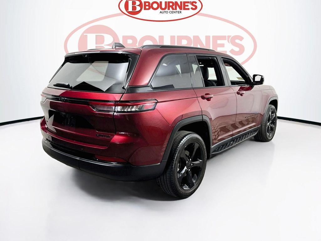 used 2024 Jeep Grand Cherokee car, priced at $30,990