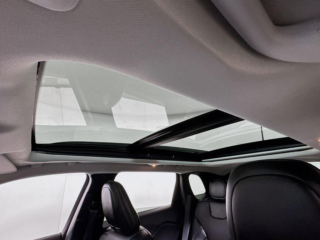 used 2022 Jeep Cherokee car, priced at $21,490