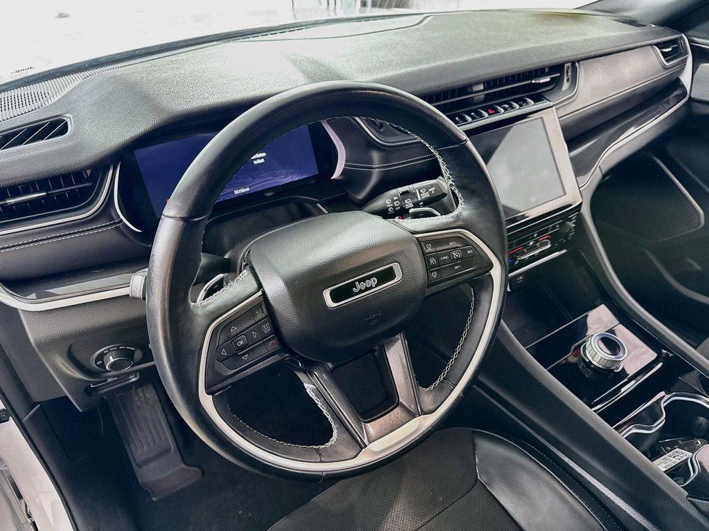 used 2022 Jeep Grand Cherokee car, priced at $27,590