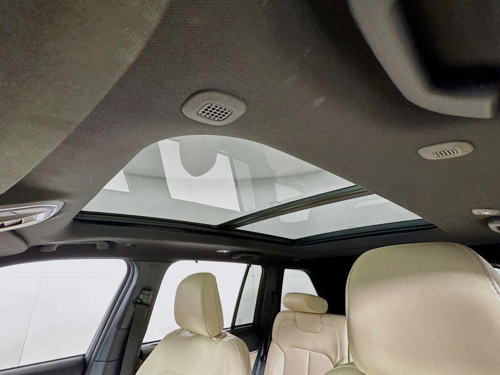 used 2023 Jeep Grand Cherokee car, priced at $29,190