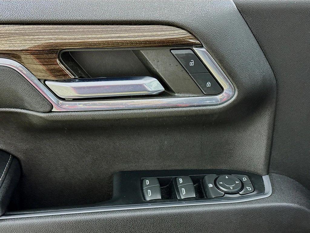 used 2023 Chevrolet Silverado 1500 car, priced at $33,990