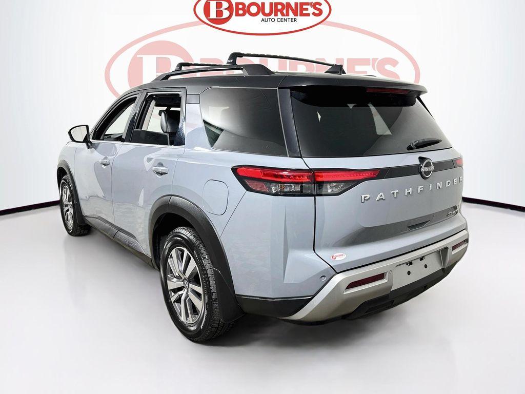 used 2022 Nissan Pathfinder car, priced at $25,574