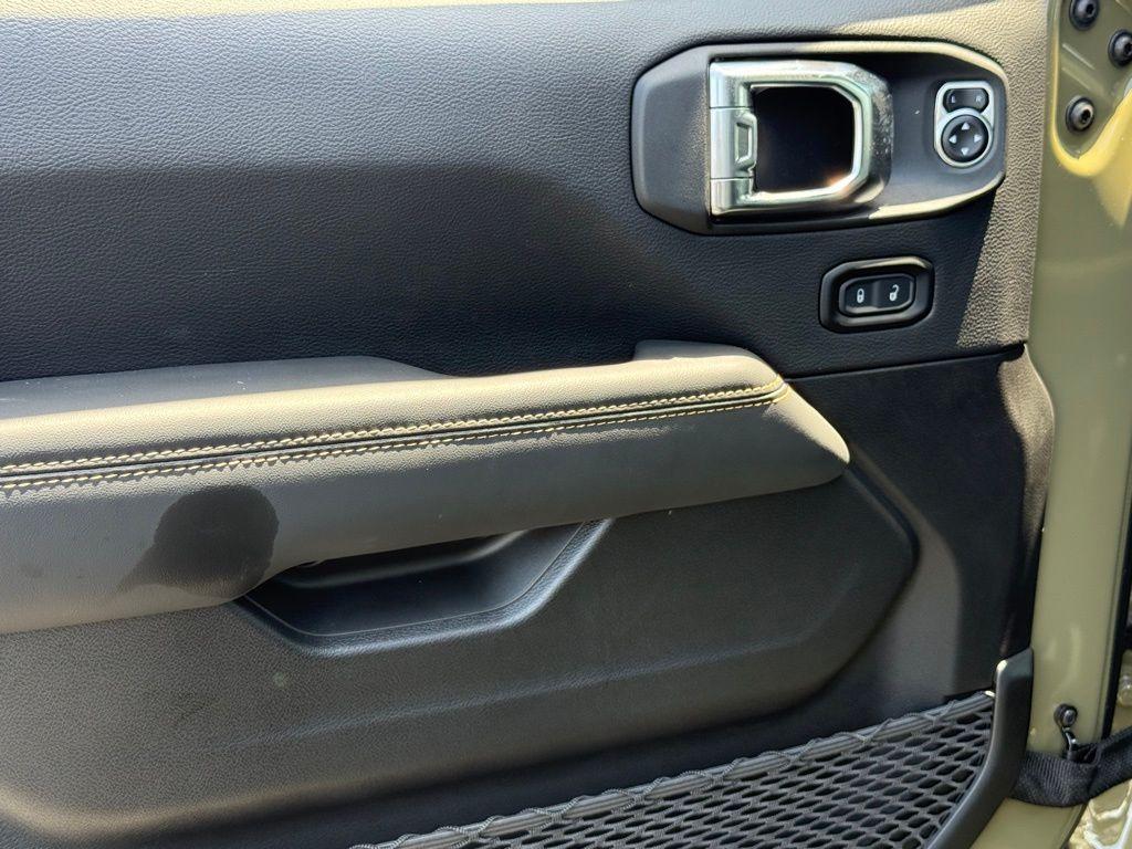 new 2025 Jeep Wrangler car, priced at $95,922