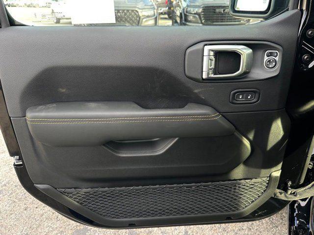 new 2025 Jeep Wrangler car, priced at $48,401