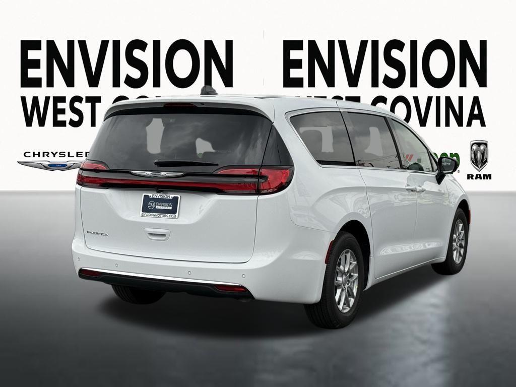 new 2026 Chrysler Pacifica car