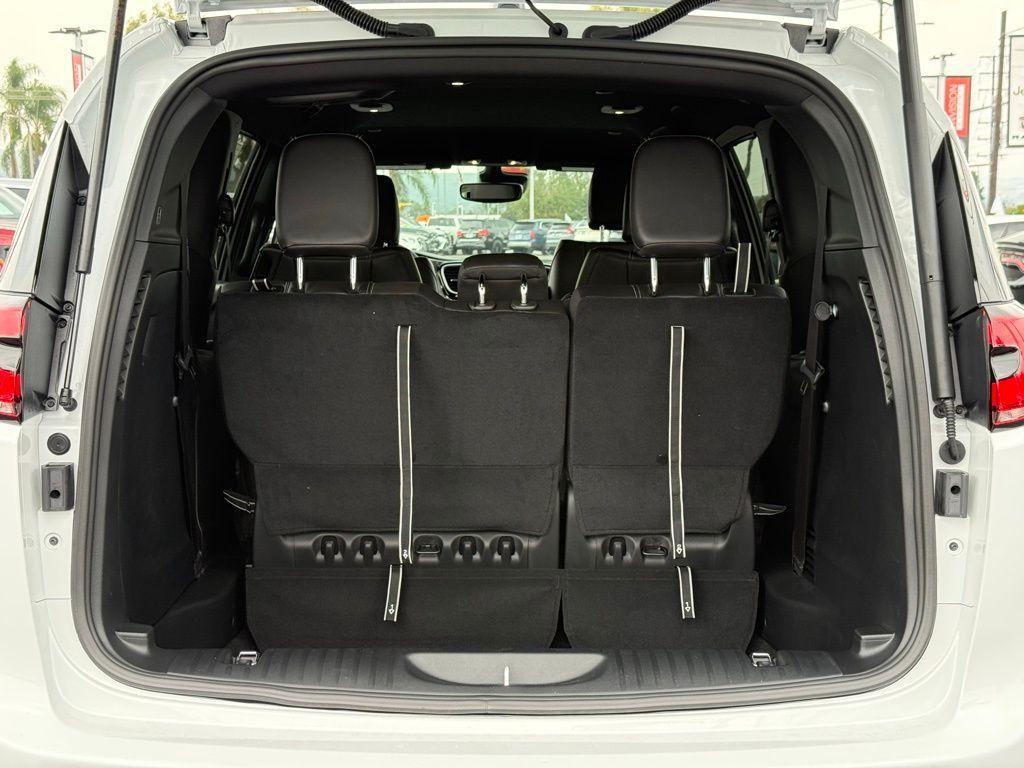 new 2026 Chrysler Pacifica car