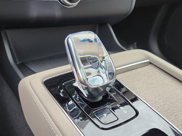 new 2026 Volvo XC90 car, priced at $71,405