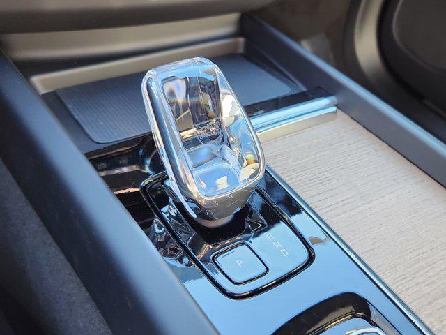 new 2026 Volvo XC60 car, priced at $57,985