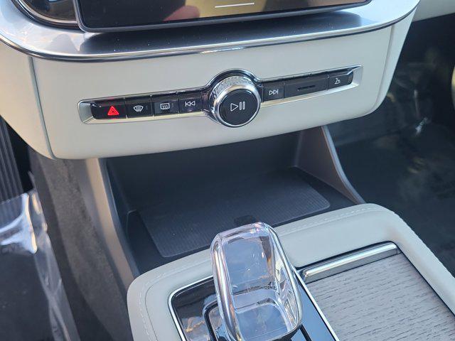 new 2026 Volvo XC90 car, priced at $75,155