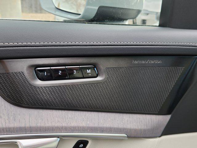 new 2026 Volvo XC90 Plug-In Hybrid car, priced at $85,625