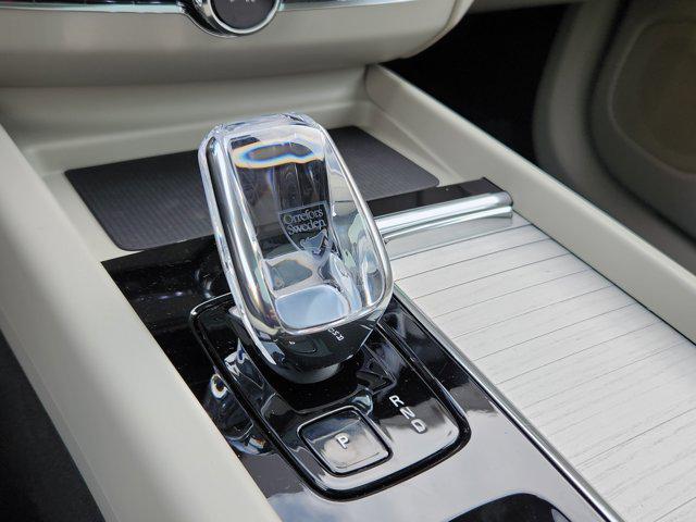 new 2026 Volvo XC60 Plug-In Hybrid car, priced at $75,235