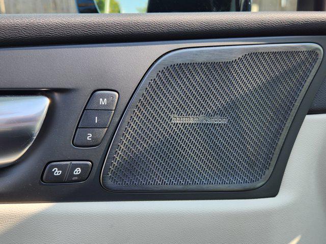 new 2026 Volvo XC60 car, priced at $63,935