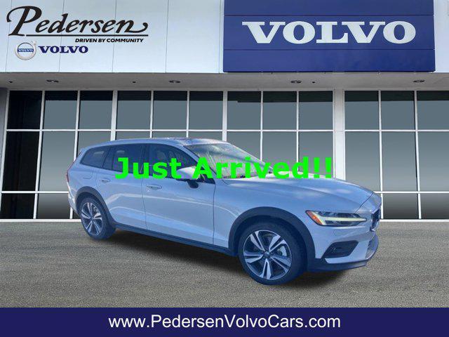 used 2025 Volvo V60 Cross Country car, priced at $37,990