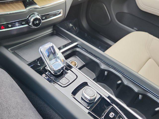 new 2026 Volvo XC60 car, priced at $58,015