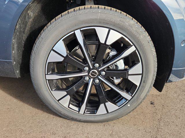 new 2026 Volvo XC60 car, priced at $58,015