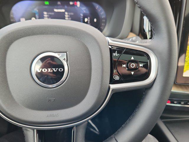 new 2026 Volvo XC60 car, priced at $58,015