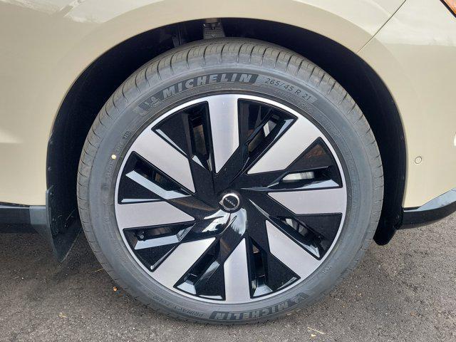 new 2025 Volvo EX90 car, priced at $81,150