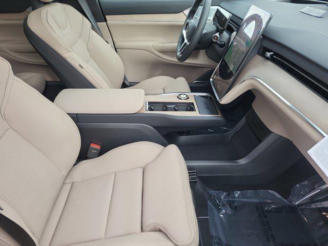 new 2025 Volvo EX90 car, priced at $81,150