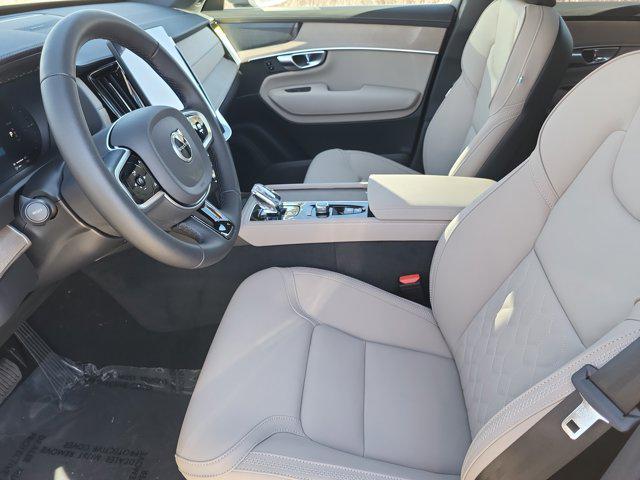 new 2026 Volvo XC90 Plug-In Hybrid car, priced at $76,995