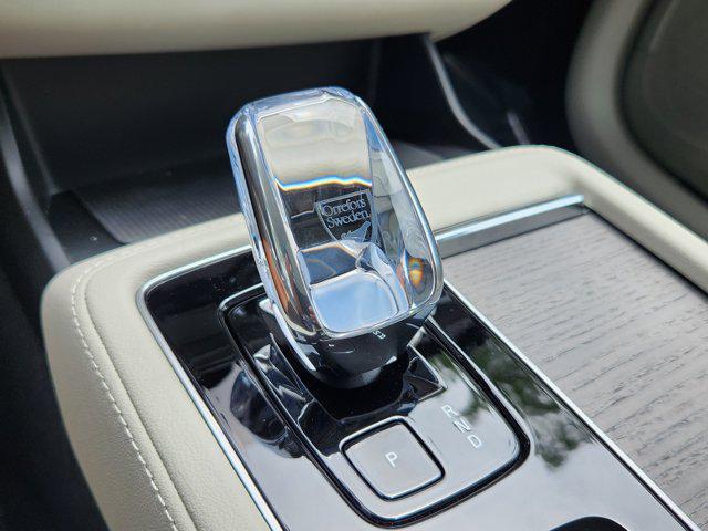 new 2026 Volvo XC90 Plug-In Hybrid car, priced at $82,625