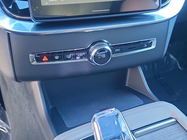 new 2026 Volvo XC90 car, priced at $77,230