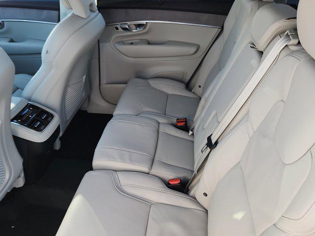 new 2026 Volvo XC90 car, priced at $75,155