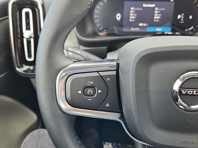 new 2026 Volvo XC40 car